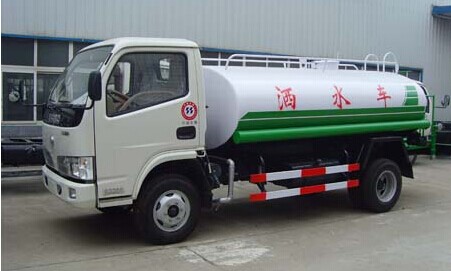 東風(fēng)5噸灑水車(chē)