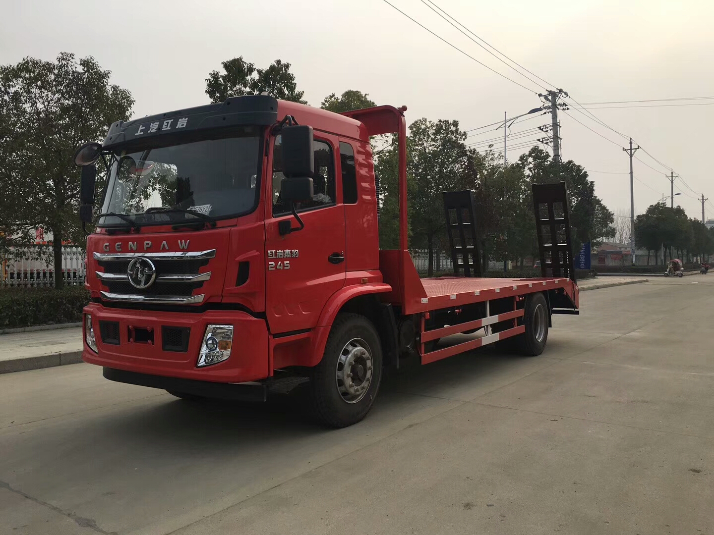 紅巖新燃油平板車138-8688-7089