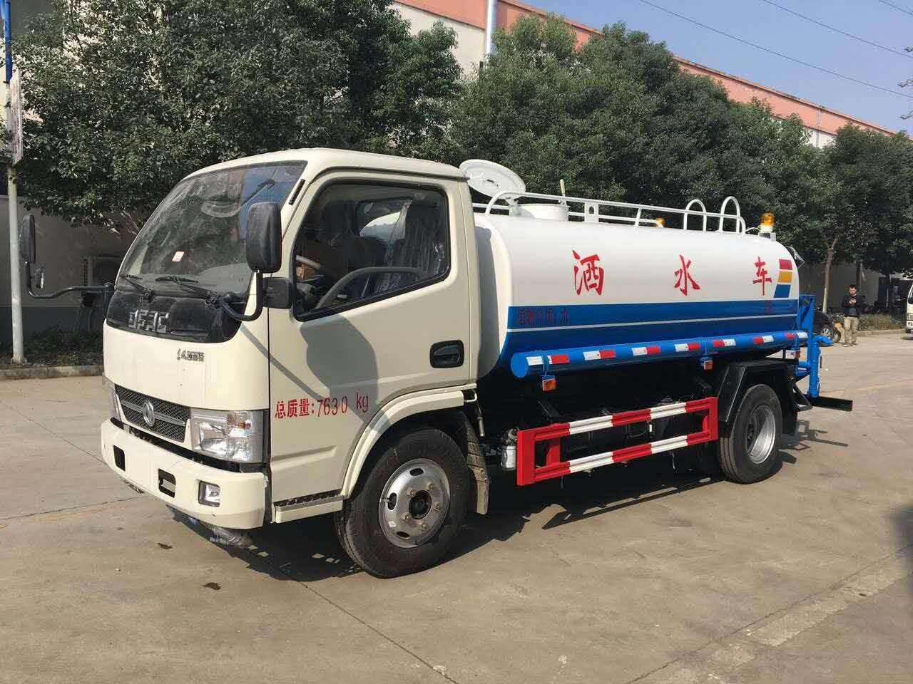 5噸灑水車在哪里有賣？湖北楚勝汽車13886887089